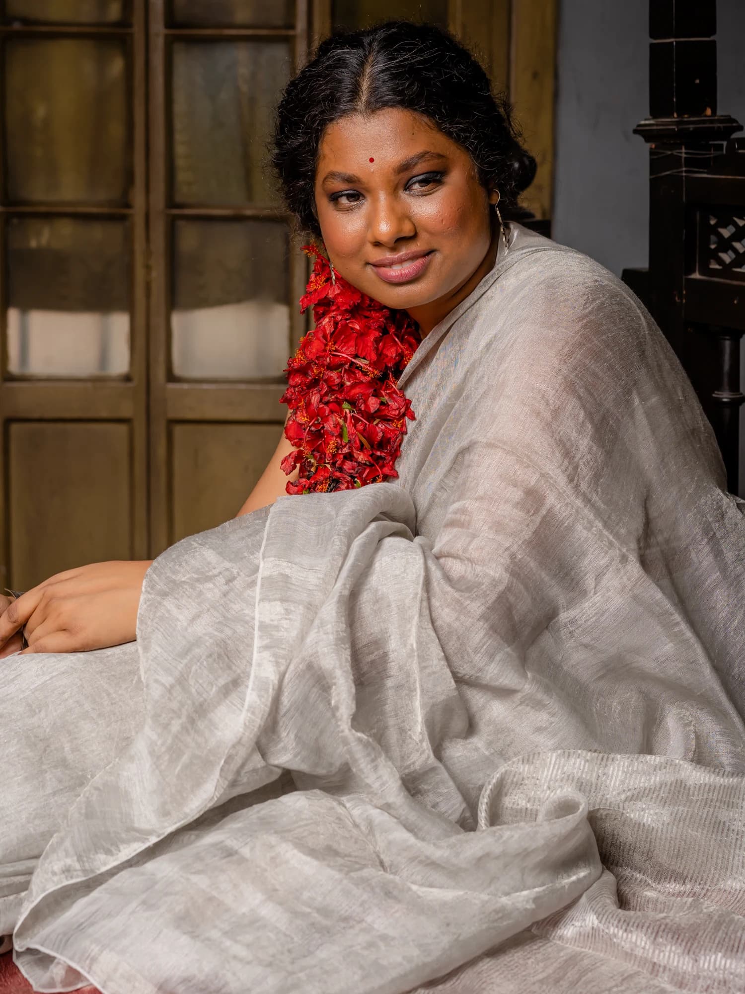 Junk Lea Silver Tissue Linen Saree
