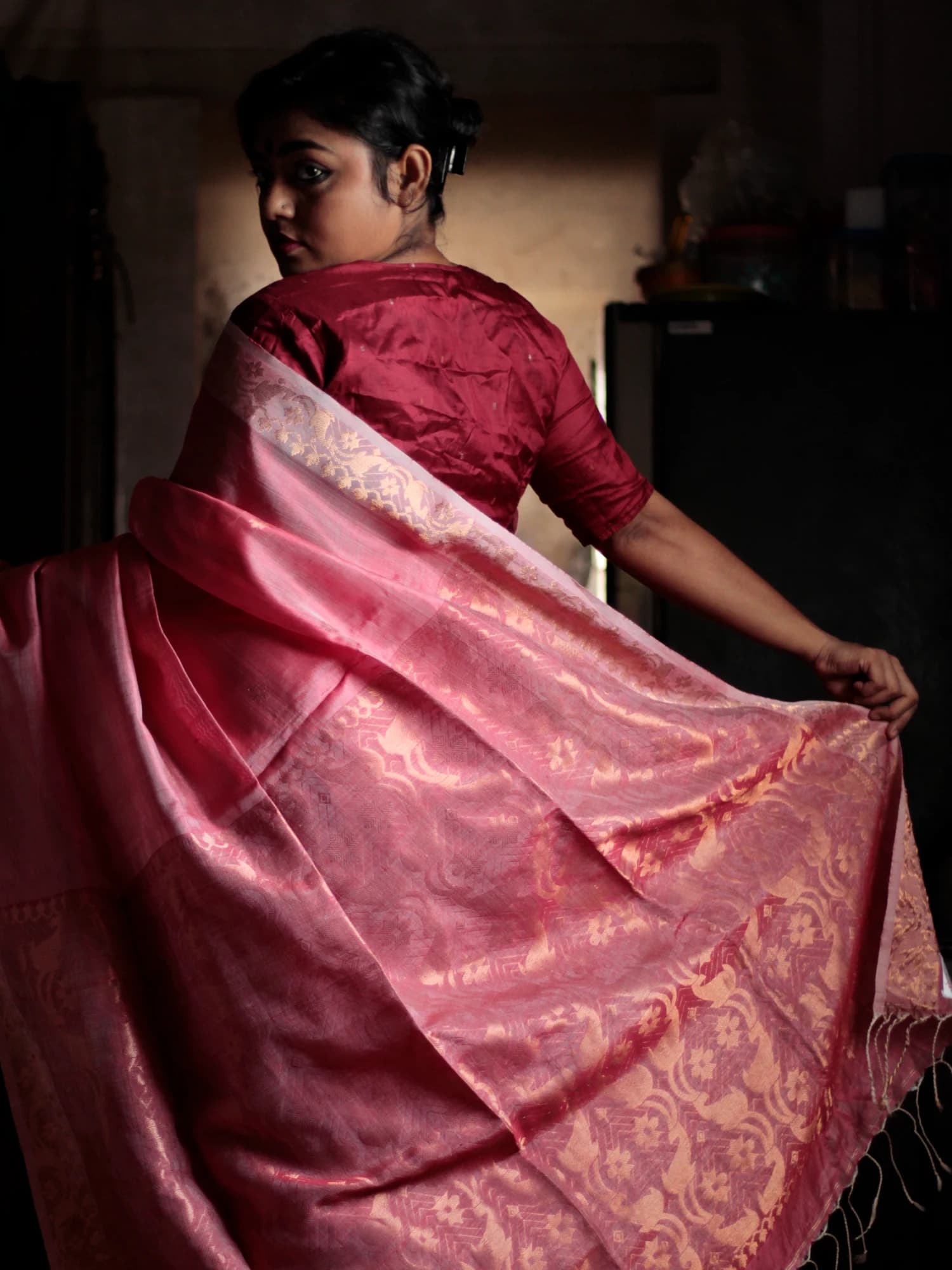 Kaberi Tussar Silk Jamdani Pink Golden Zori Saree view 2